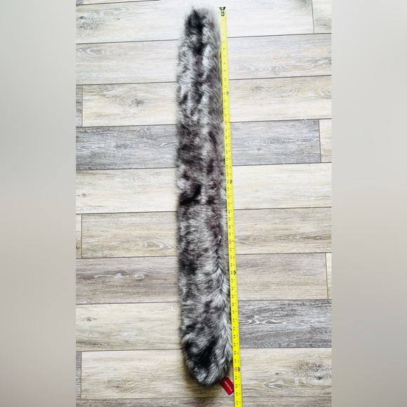 Merona Faux Fur Collar, Gray, NWT - Picture 3 of 5
